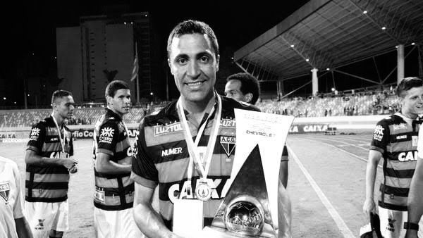 Morre aos 39 anos o ex-zagueiro Lino, ídolo do Atlético-GO