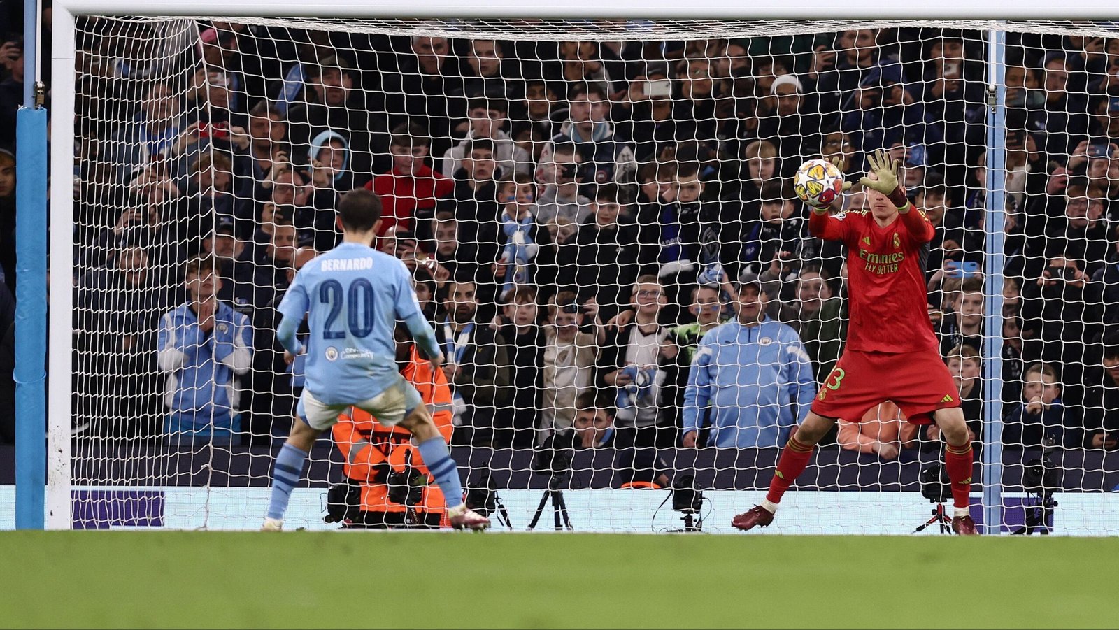 Nos pênaltis, Real Madrid elimina Manchester City e vai à semifinal da Champions League