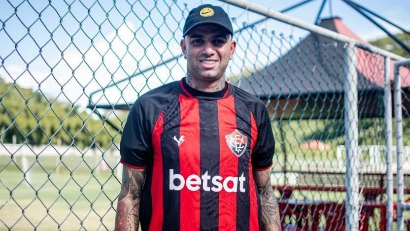 Sem espaço, Luan rescinde contrato com o Vitória