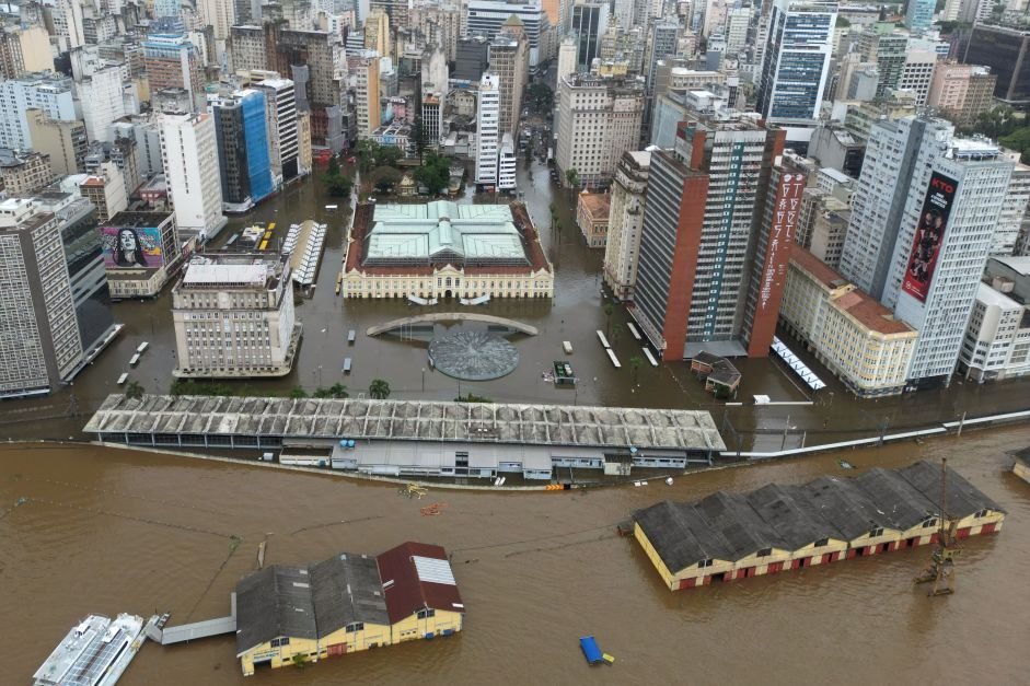 Custos pessoais, PIB e inflação: chuvas no RS devem impactar economia do micro ao macro