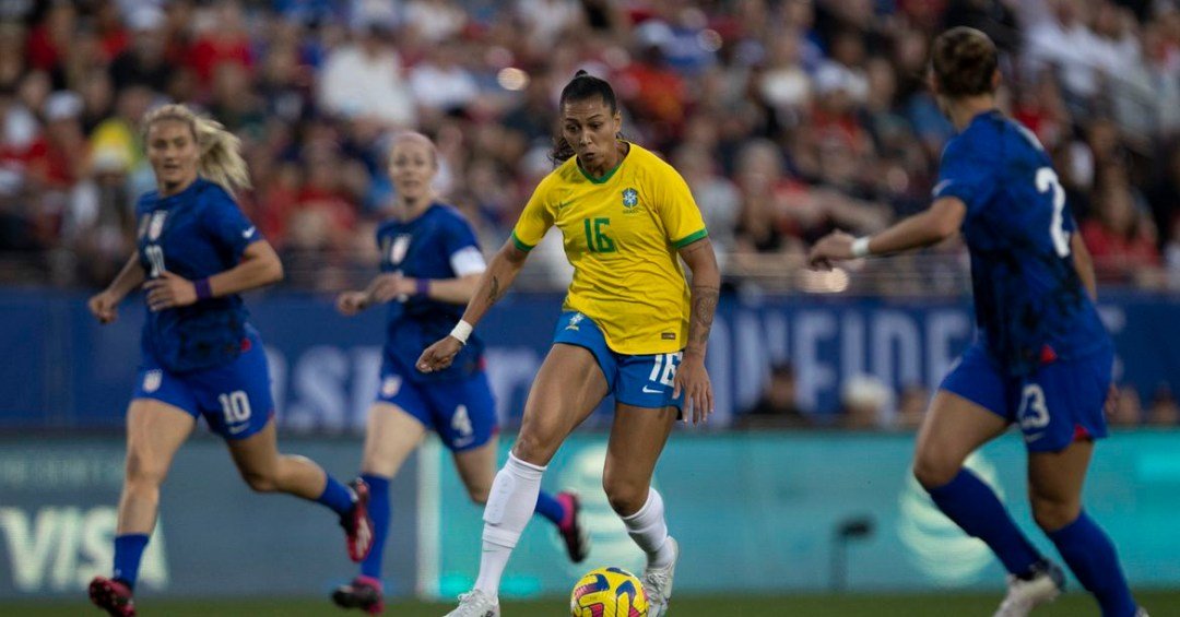 Fifa introduz novas medidas para proteger jogadoras e treinadoras