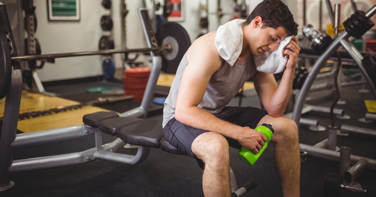 Álcool interfere na prática de exercícios e nos resultados do treino; entenda como