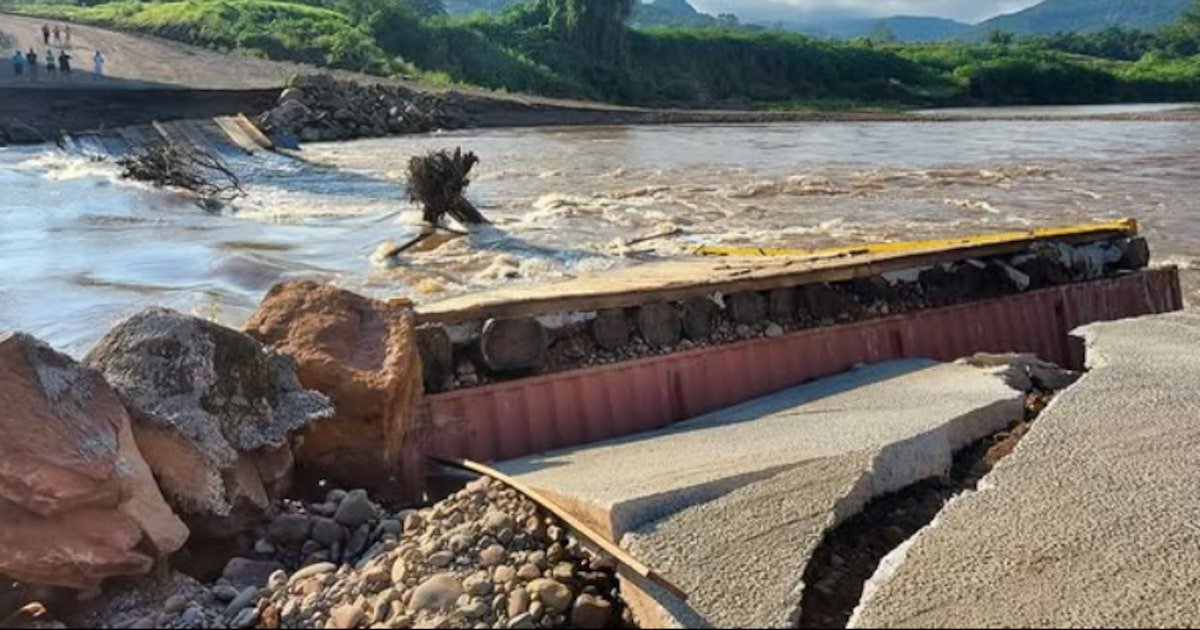 Chuva destrói ponte no Rio Grande do Sul dois meses após inauguração